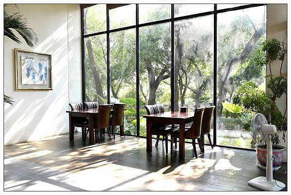 彰化複合式餐廳))卦山月圓_景觀餐廳