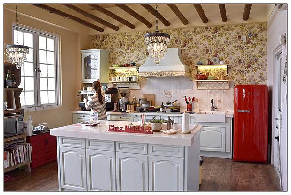 新竹新豐鄉))Chez moi。88-2_來我家吧!吃甜點//愛玩客小鐘介紹{絕美飄浮婚紗!深山拍照秘境大公開} 新竹新豐鄉))Chez moi。88-2_來我家吧!吃甜點//愛玩客小鐘介紹{絕美飄浮婚紗!深山拍照秘境大公開}