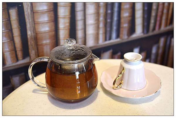 新竹新豐鄉))Chez moi。88-2_來我家吧!吃甜點//愛玩客小鐘介紹{絕美飄浮婚紗!深山拍照秘境大公開} 新竹新豐鄉))Chez moi。88-2_來我家吧!吃甜點//愛玩客小鐘介紹{絕美飄浮婚紗!深山拍照秘境大公開}