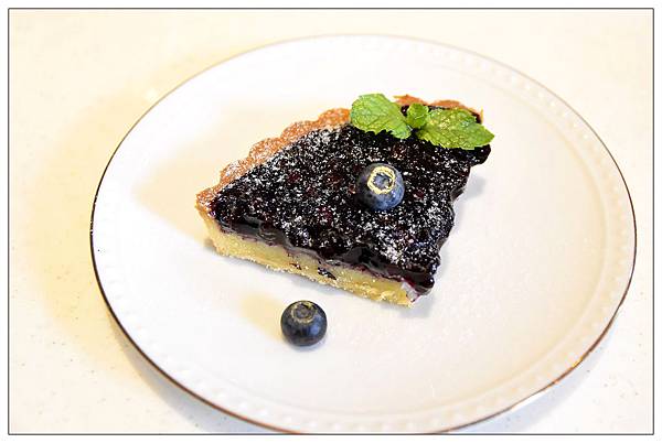 新竹新豐鄉))Chez moi。88-2_來我家吧!吃甜點//愛玩客小鐘介紹{絕美飄浮婚紗!深山拍照秘境大公開} 新竹新豐鄉))Chez moi。88-2_來我家吧!吃甜點//愛玩客小鐘介紹{絕美飄浮婚紗!深山拍照秘境大公開}