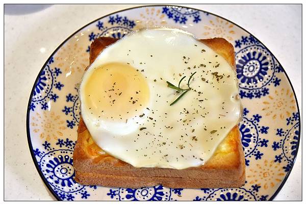 新竹新豐鄉))Chez moi。88-2_來我家吧!吃甜點//愛玩客小鐘介紹{絕美飄浮婚紗!深山拍照秘境大公開} 新竹新豐鄉))Chez moi。88-2_來我家吧!吃甜點//愛玩客小鐘介紹{絕美飄浮婚紗!深山拍照秘境大公開}