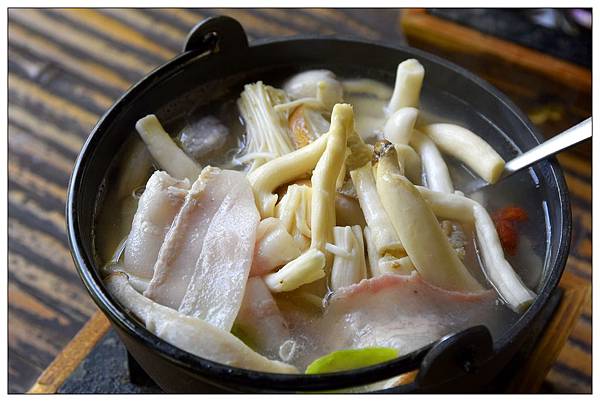 南投鹿谷鄉餐廳、景點))竹亭咖啡 & 妖怪村 南投鹿谷鄉餐廳、景點))竹亭咖啡 & 妖怪村