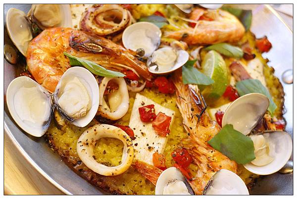 新竹竹北比薩店))Tino's Pizza Cafe 堤諾比薩-竹北文田店 新竹竹北比薩店))Tino's Pizza Cafe 堤諾比薩-竹北文田店