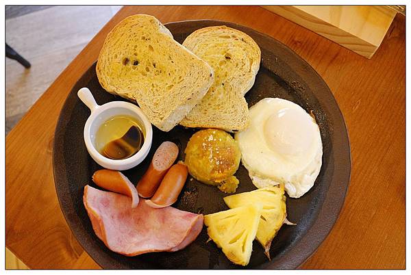 南投草屯鎮早午餐))隔壁咖啡 Next Door cafe-草屯店 南投草屯鎮早午餐))隔壁咖啡 Next Door cafe-草屯店