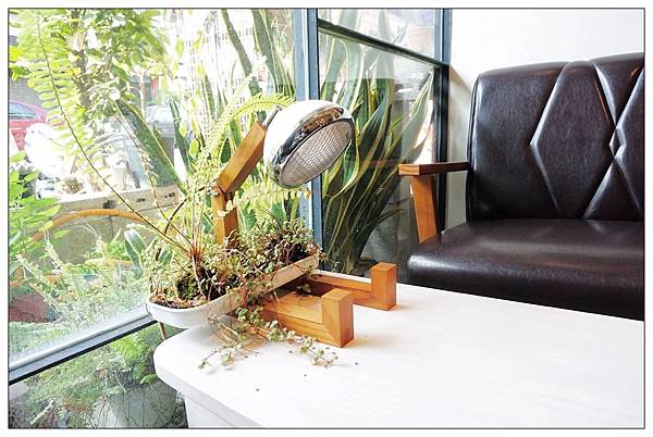 彰化咖啡店))Tzemdas Kaffa 手作.獨立思考咖啡 #熱壓三明治 #甜點