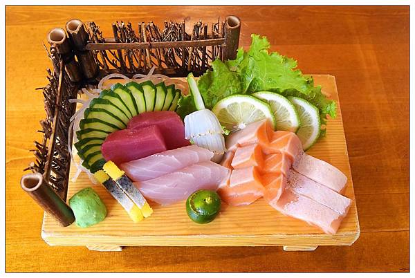 高雄苓雅區日式料理))森一丼飯。壽司 高雄苓雅區日式料理))森一丼飯。壽司