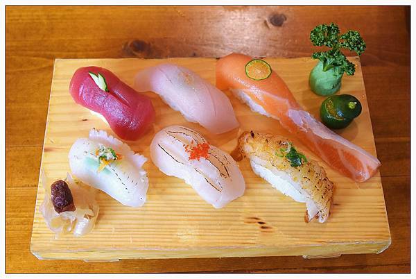 高雄苓雅區日式料理))森一丼飯。壽司 高雄苓雅區日式料理))森一丼飯。壽司