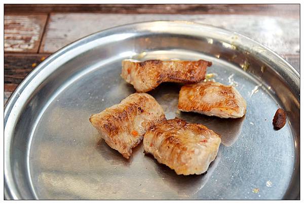 台中韓式料理))咚咚家韓式豬肉專賣 2號店-돈돈가 /韓式豬肉燒烤專賣店 /朝馬轉運站旁 台中韓式料理))咚咚家韓式豬肉專賣 2號店-돈돈가 /韓式豬肉燒烤專賣店 /朝馬轉運站旁