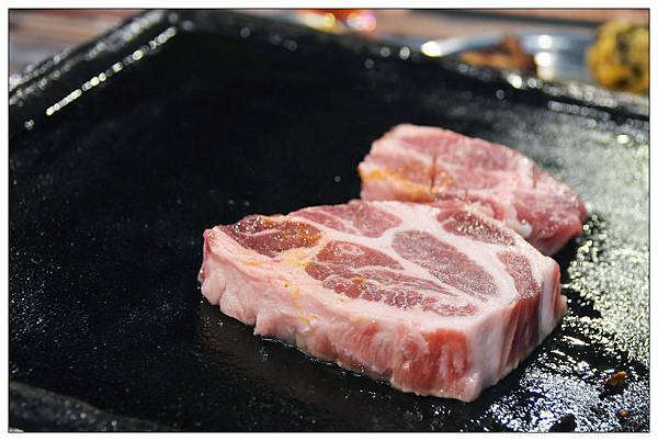 台中韓式料理))咚咚家韓式豬肉專賣 2號店-돈돈가 /韓式豬肉燒烤專賣店 /朝馬轉運站旁 台中韓式料理))咚咚家韓式豬肉專賣 2號店-돈돈가 /韓式豬肉燒烤專賣店 /朝馬轉運站旁