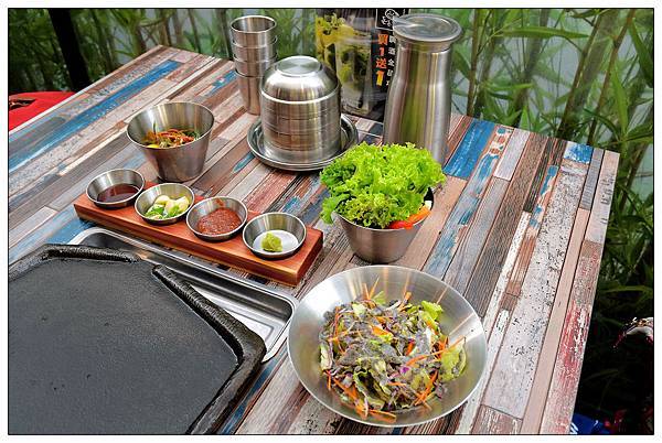 台中韓式料理))咚咚家韓式豬肉專賣 2號店-돈돈가 /韓式豬肉燒烤專賣店 /朝馬轉運站旁 台中韓式料理))咚咚家韓式豬肉專賣 2號店-돈돈가 /韓式豬肉燒烤專賣店 /朝馬轉運站旁