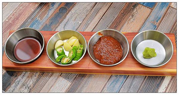 台中韓式料理))咚咚家韓式豬肉專賣 2號店-돈돈가 /韓式豬肉燒烤專賣店 /朝馬轉運站旁 台中韓式料理))咚咚家韓式豬肉專賣 2號店-돈돈가 /韓式豬肉燒烤專賣店 /朝馬轉運站旁