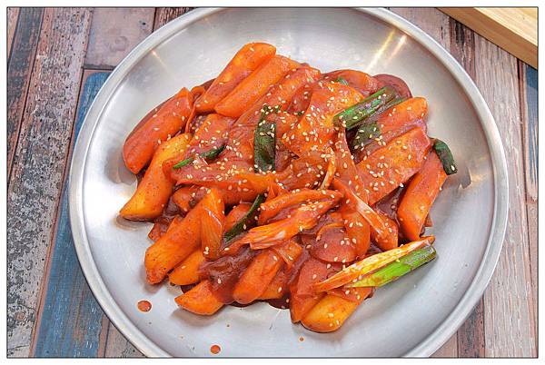 台中韓式料理))咚咚家韓式豬肉專賣 2號店-돈돈가 /韓式豬肉燒烤專賣店 /朝馬轉運站旁 台中韓式料理))咚咚家韓式豬肉專賣 2號店-돈돈가 /韓式豬肉燒烤專賣店 /朝馬轉運站旁