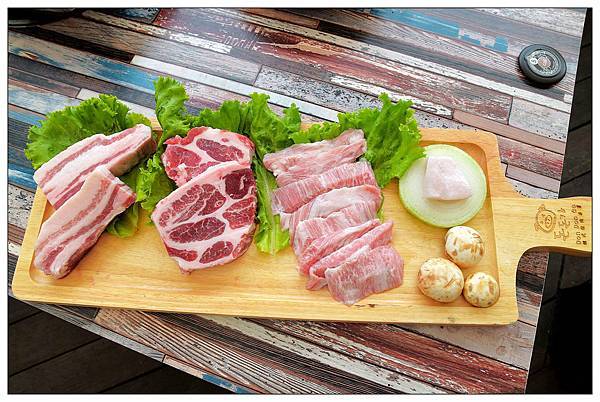 台中韓式料理))咚咚家韓式豬肉專賣 2號店-돈돈가 /韓式豬肉燒烤專賣店 /朝馬轉運站旁 台中韓式料理))咚咚家韓式豬肉專賣 2號店-돈돈가 /韓式豬肉燒烤專賣店 /朝馬轉運站旁