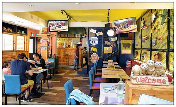 台中市西區美式餐廳))Hot Shock 哈燒庫美式休閒餐廳 /夏季來杯啤酒消暑又暢快 /團體聚餐歡樂好選擇 台中市西區美式餐廳))Hot Shock 哈燒庫美式休閒餐廳 /夏季來杯啤酒消暑又暢快 /團體聚餐歡樂好選擇