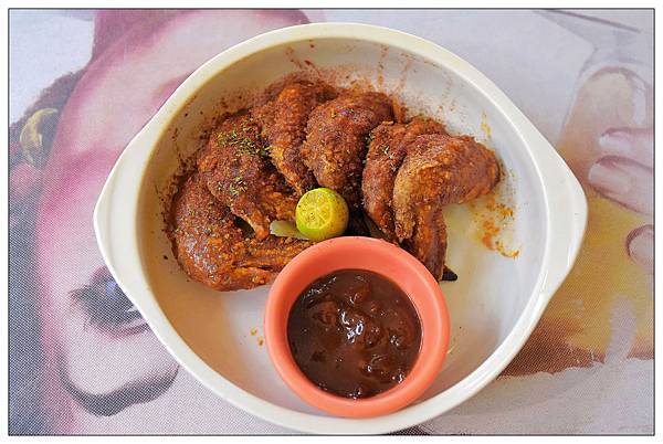 台中市西區美式餐廳))Hot Shock 哈燒庫美式休閒餐廳 /夏季來杯啤酒消暑又暢快 /團體聚餐歡樂好選擇 台中市西區美式餐廳))Hot Shock 哈燒庫美式休閒餐廳 /夏季來杯啤酒消暑又暢快 /團體聚餐歡樂好選擇