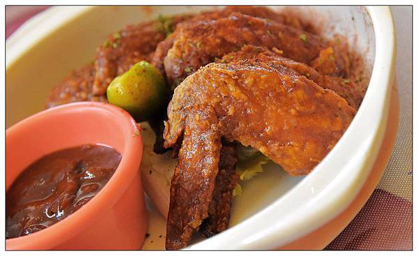 台中市西區美式餐廳))Hot Shock 哈燒庫美式休閒餐廳 /夏季來杯啤酒消暑又暢快 /團體聚餐歡樂好選擇 台中市西區美式餐廳))Hot Shock 哈燒庫美式休閒餐廳 /夏季來杯啤酒消暑又暢快 /團體聚餐歡樂好選擇