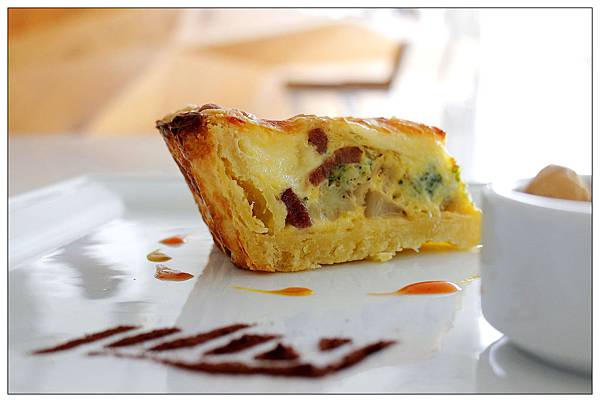 [宜蘭頭城下午茶] PLAY & 木房子caf'e /王仁甫與季芹的PLAY Hotel民宿內 /頭城外澳