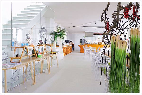 [宜蘭頭城下午茶] PLAY & 木房子caf'e /王仁甫與季芹的PLAY Hotel民宿內 /頭城外澳