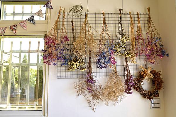 南投草屯鎮咖啡店))鄉夏咖啡 /台14乙路旁 南投草屯鎮咖啡店))鄉夏咖啡 /台14乙路旁