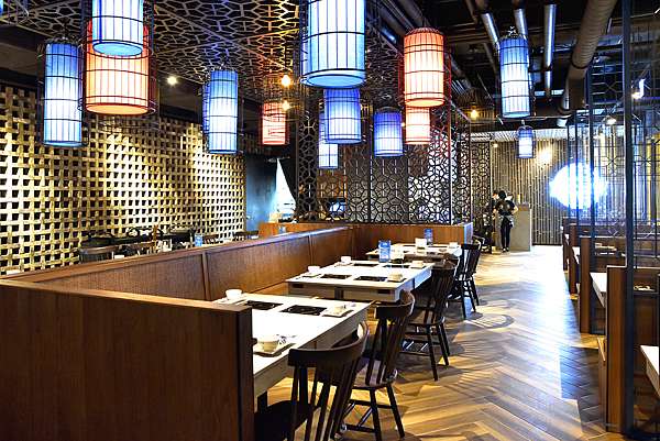 台中火鍋店 這一小鍋 台中麗寶店 85度c旗下品牌 經典石頭鍋 小玉兒 趴趴走 痞客邦