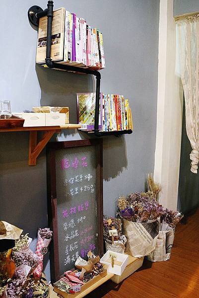 [台中豐原早午餐] 暖暖 /早午餐、甜點 /乾燥花牆