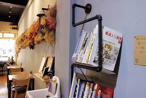 [台中豐原早午餐] 暖暖 /早午餐、甜點 /乾燥花牆