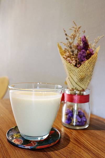 [台中豐原早午餐] 暖暖 /早午餐、甜點 /乾燥花牆