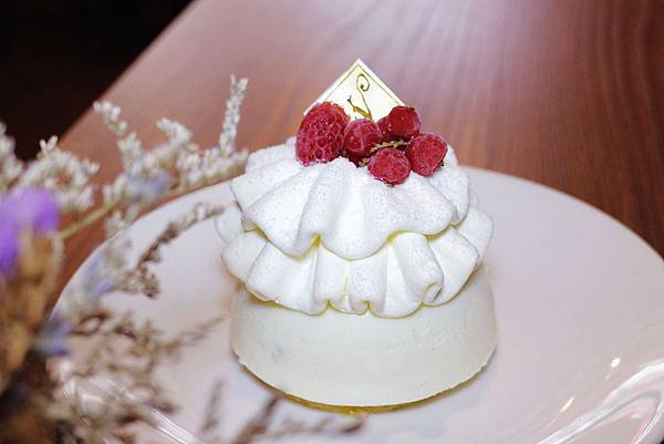 [台中豐原早午餐] 暖暖 /早午餐、甜點 /乾燥花牆