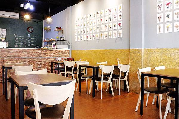 [台中豐原早午餐] 暖暖 /早午餐、甜點 /乾燥花牆