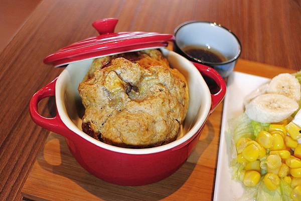 [台中豐原早午餐] 暖暖 /早午餐、甜點 /乾燥花牆