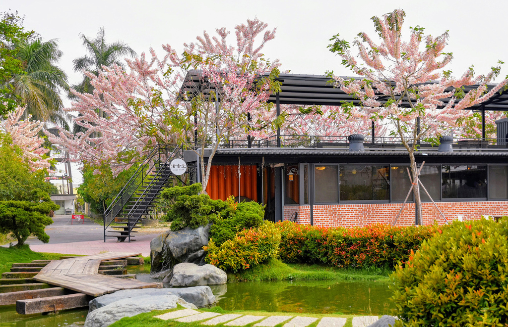 澄霖沉香味道森林館 雲林虎尾景點 花旗木季 粉色秘境花園 Media Monster