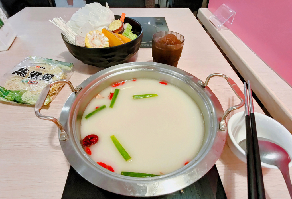 肉多多火鍋_143608.1.jpg 肉多多火鍋_143608.1.jpg