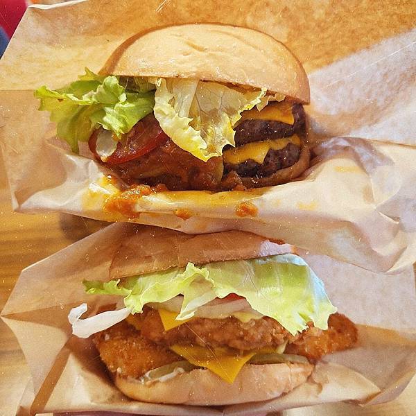 士林美食｜Buger Talks淘客美式漢堡．雙層巨無霸漢堡