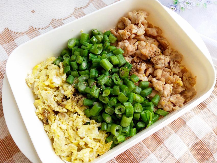 日式三色丼5.jpg 日式三色丼5.jpg