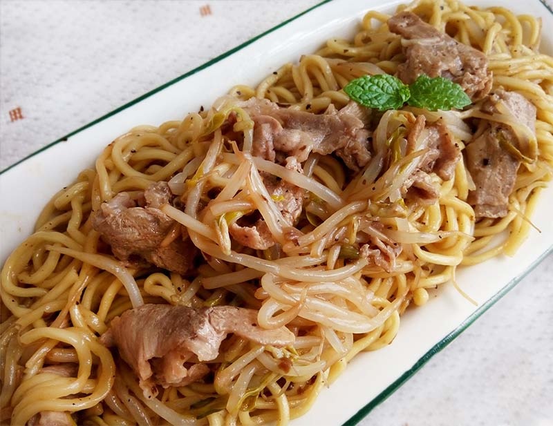 蘑菇醬豬肉炒麵-.jpg 蘑菇醬豬肉炒麵-.jpg