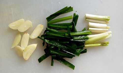 蔥爆雞丁2.jpg 蔥爆雞丁2.jpg