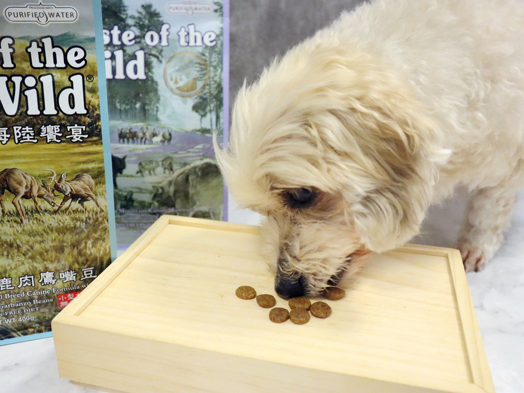 [寵物推薦飼料 ]海陸饗宴-狗飼料系列，美國權威寵物雜誌WD