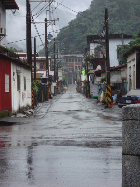 這條路底是警察局