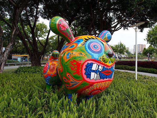 花博公園 - 洪易 動物派對 鋼板烤漆