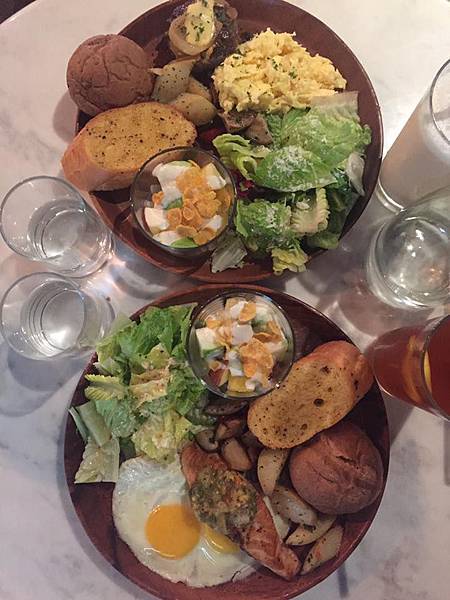 13892332_10208196651331564_3351508667377148492_n.jpg 13892332_10208196651331564_3351508667377148492_n.jpg