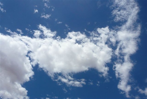06 天空的雲也像是一個國家地圖.JPG