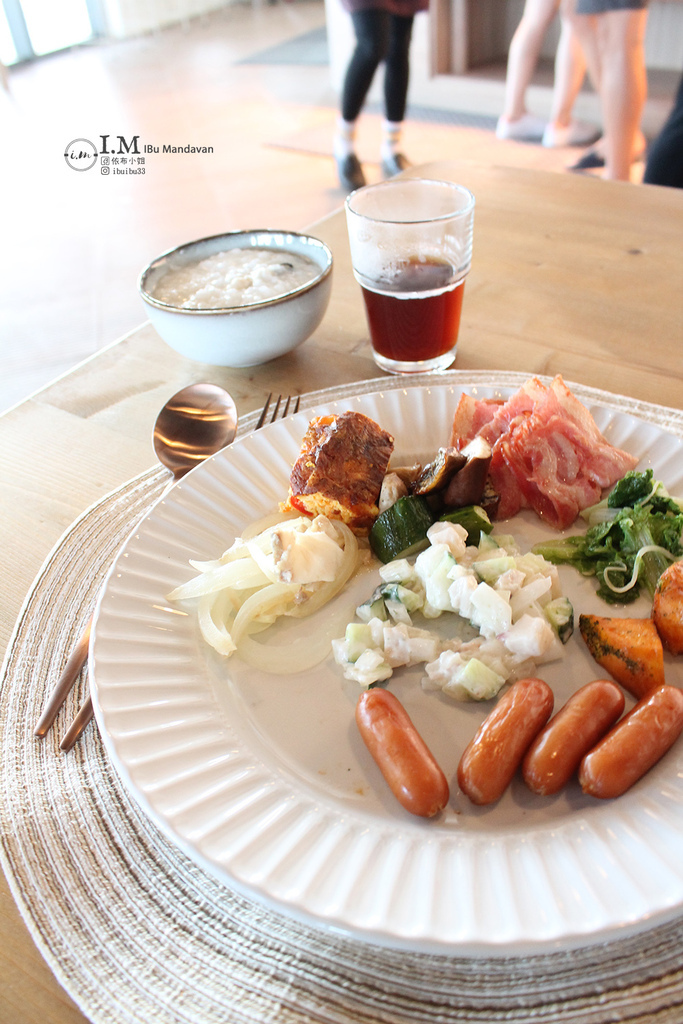 蟬說：夕陽漫漫海景第一排豪華露營一泊二食~來去高美濕地最美夕