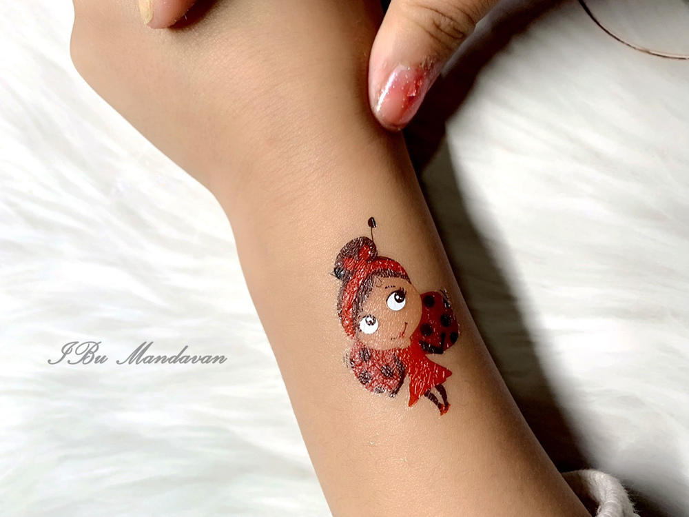 【兒童彩妝指甲油推薦】英國Miss NELLA妮娜小姐+韓國 【兒童彩妝指甲油推薦】英國Miss NELLA妮娜小姐+韓國