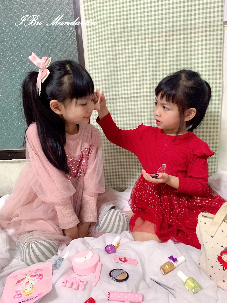 【兒童彩妝指甲油推薦】英國Miss NELLA妮娜小姐+韓國 【兒童彩妝指甲油推薦】英國Miss NELLA妮娜小姐+韓國