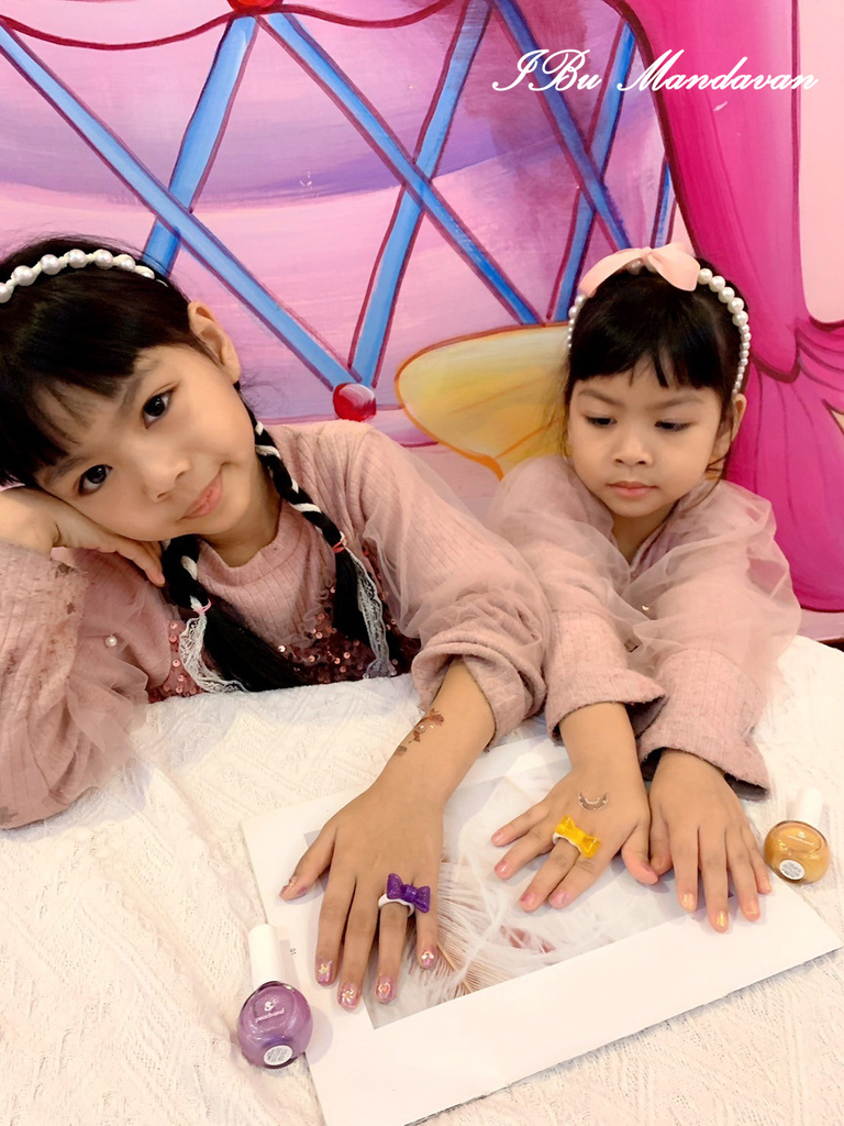 【兒童彩妝指甲油推薦】英國Miss NELLA妮娜小姐+韓國 【兒童彩妝指甲油推薦】英國Miss NELLA妮娜小姐+韓國