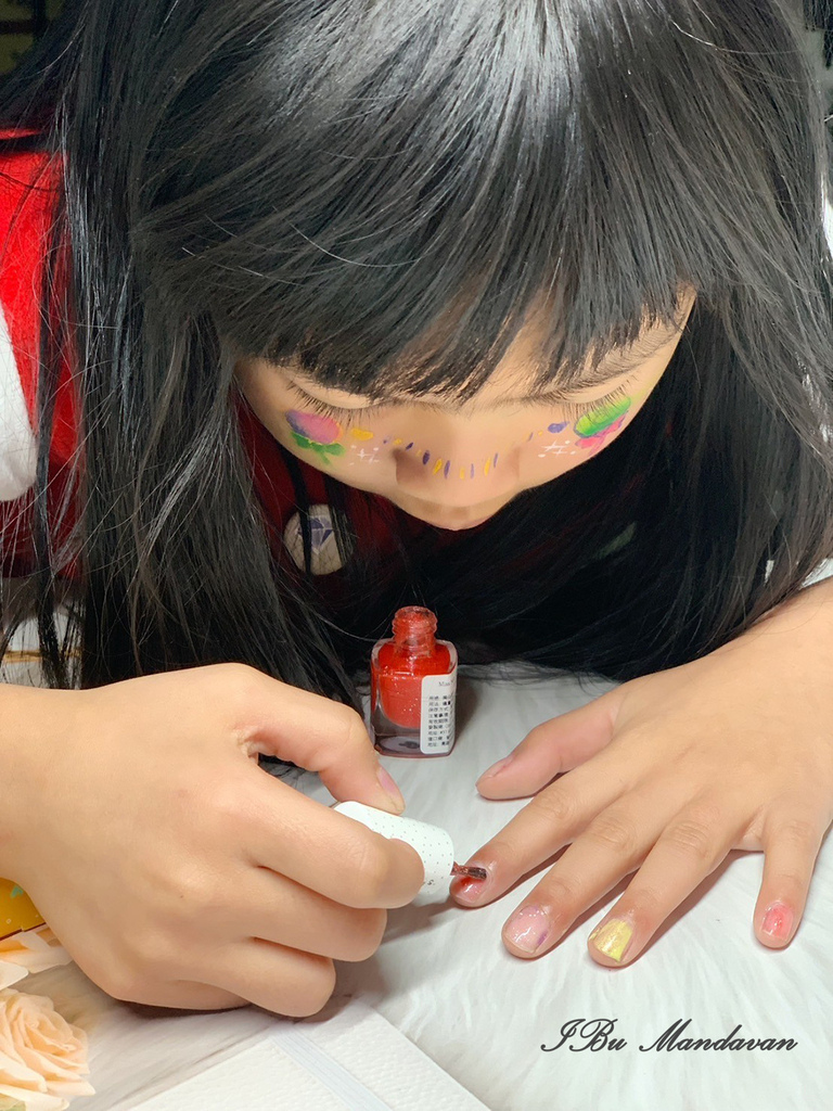 【兒童彩妝指甲油推薦】英國Miss NELLA妮娜小姐+韓國 【兒童彩妝指甲油推薦】英國Miss NELLA妮娜小姐+韓國