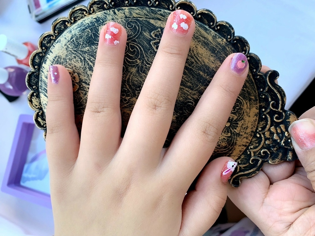 【兒童彩妝指甲油推薦】英國Miss NELLA妮娜小姐+韓國 【兒童彩妝指甲油推薦】英國Miss NELLA妮娜小姐+韓國