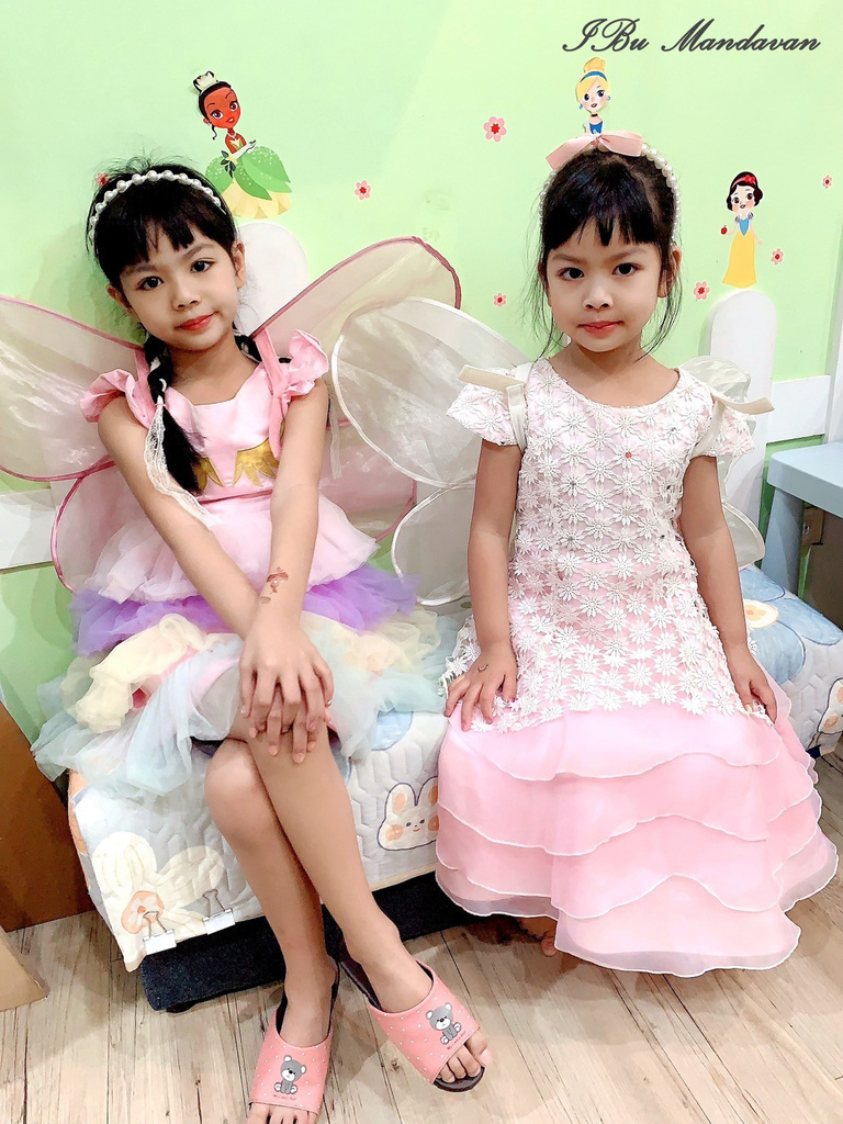 【兒童彩妝指甲油推薦】英國Miss NELLA妮娜小姐+韓國 【兒童彩妝指甲油推薦】英國Miss NELLA妮娜小姐+韓國