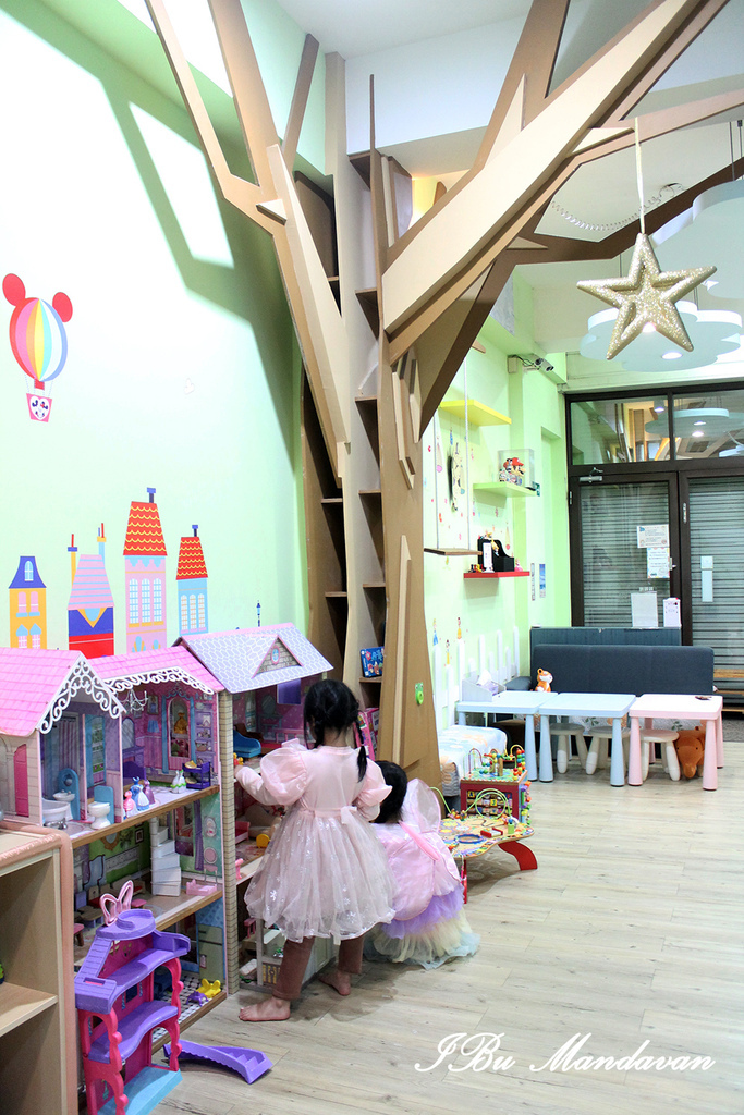 【2025台南親子住宿】小搗蛋親子民宿推薦溜滑梯+超大兒童 【2025台南親子住宿】小搗蛋親子民宿推薦溜滑梯+超大兒童