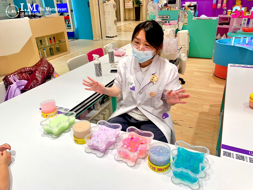 風靡全球的觸感遊戲!UNIQUE 史萊姆實驗室好玩又安全無 風靡全球的觸感遊戲!UNIQUE 史萊姆實驗室好玩又安全無